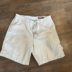 Vineyard vines shorts